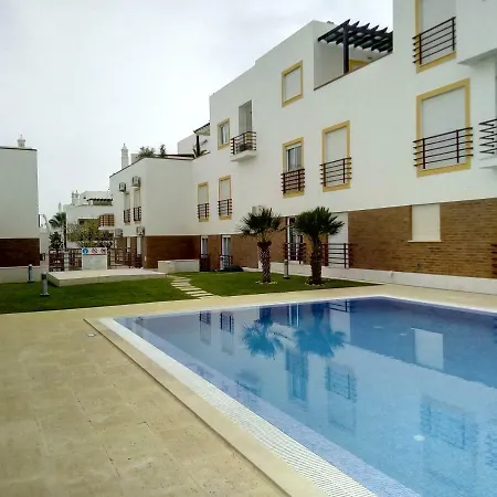 Top Floor, Double Terrace, Sea View Appartamento