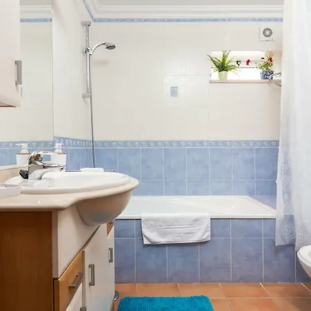 Top Floor, Double Terrace, Sea View *